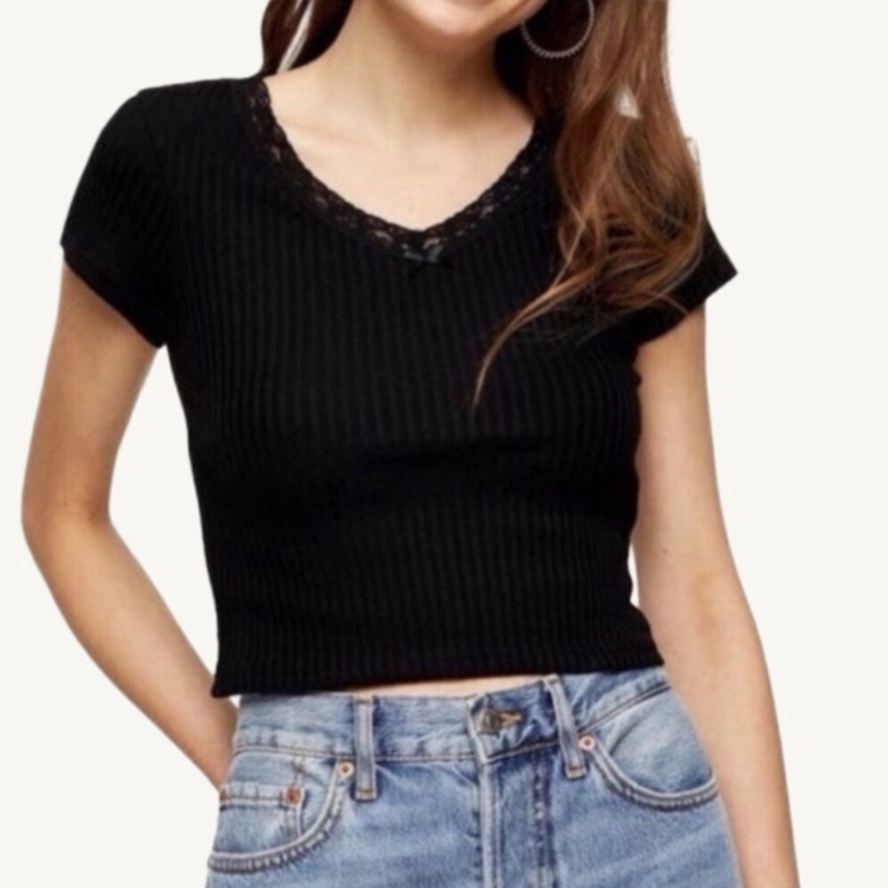TOPSHOP black lace babytee